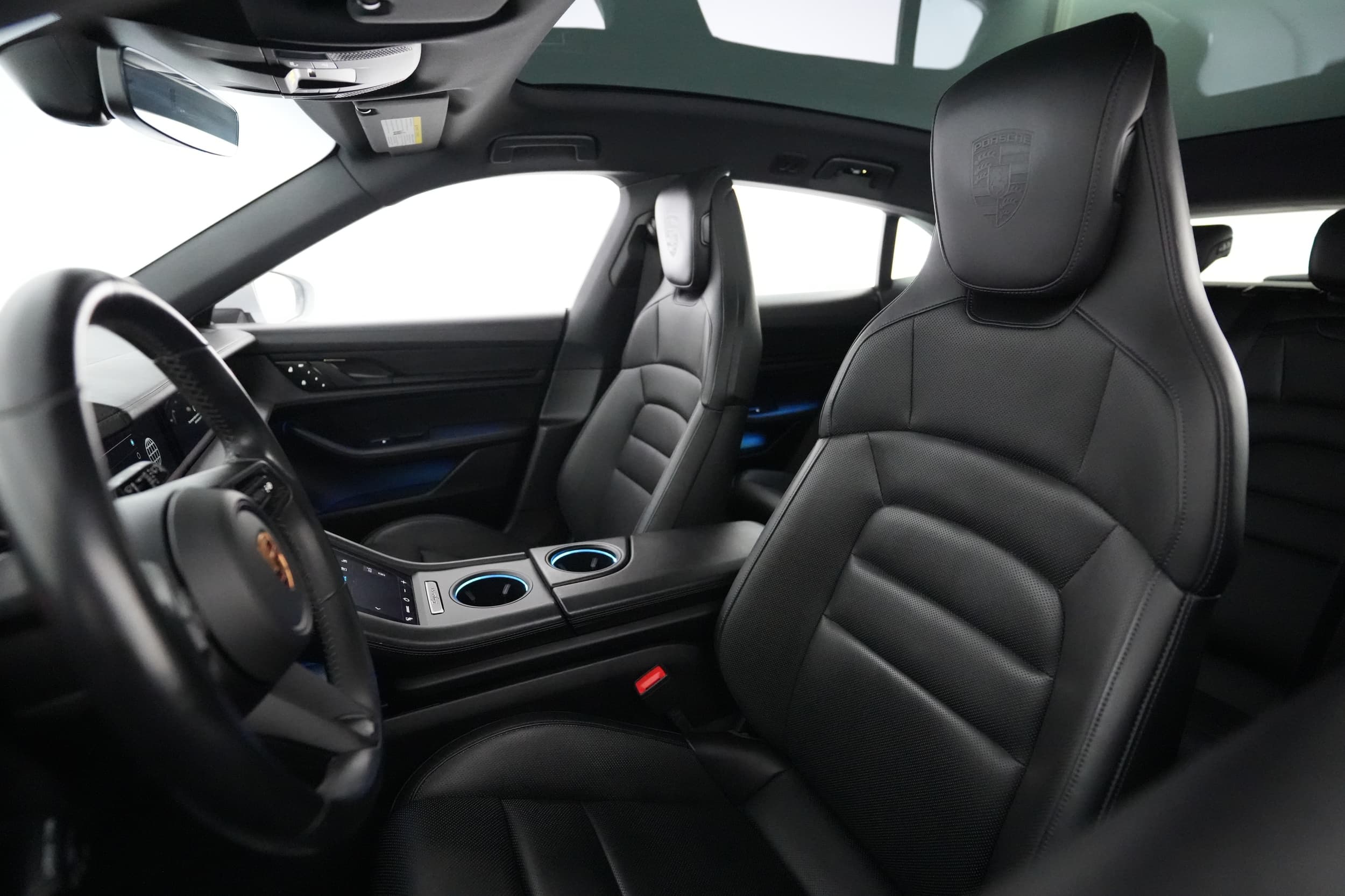 2022 Porsche Taycan interior