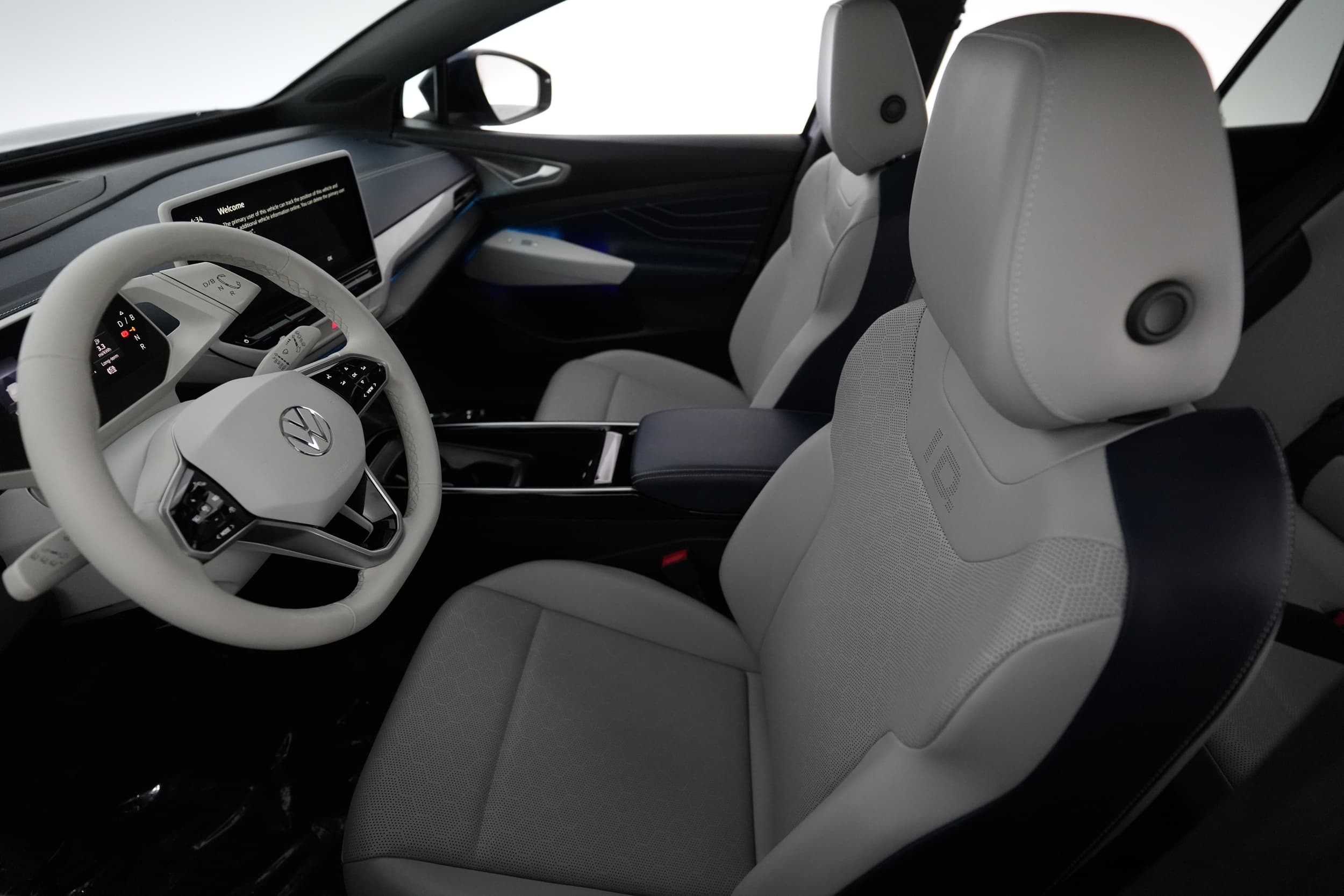 2023 Volkswagen ID.4 interior