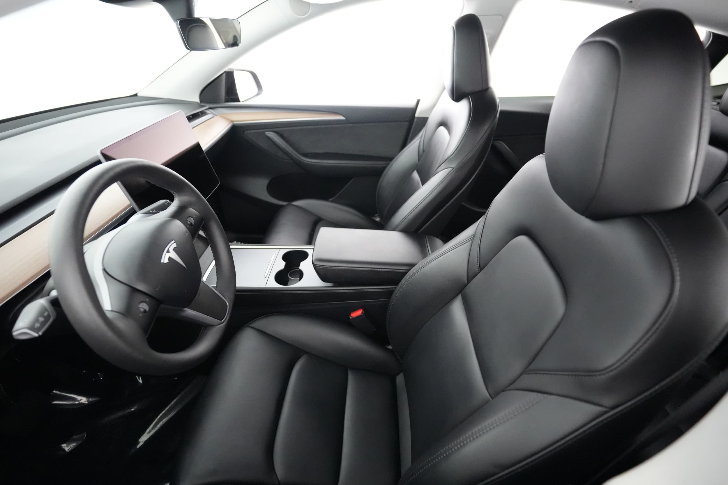 2025 Tesla Model Y interior