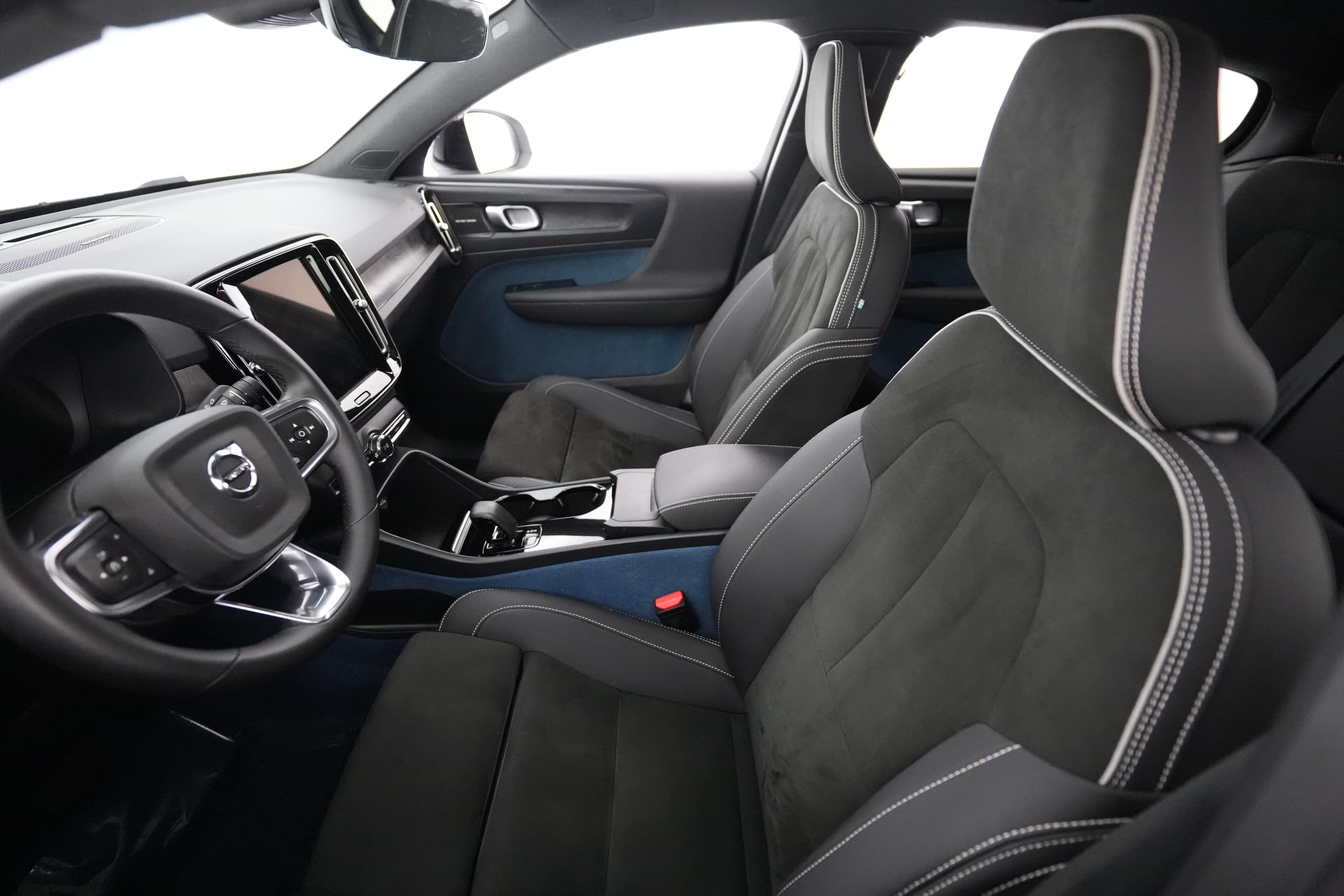 2023 Volvo C40 Recharge interior