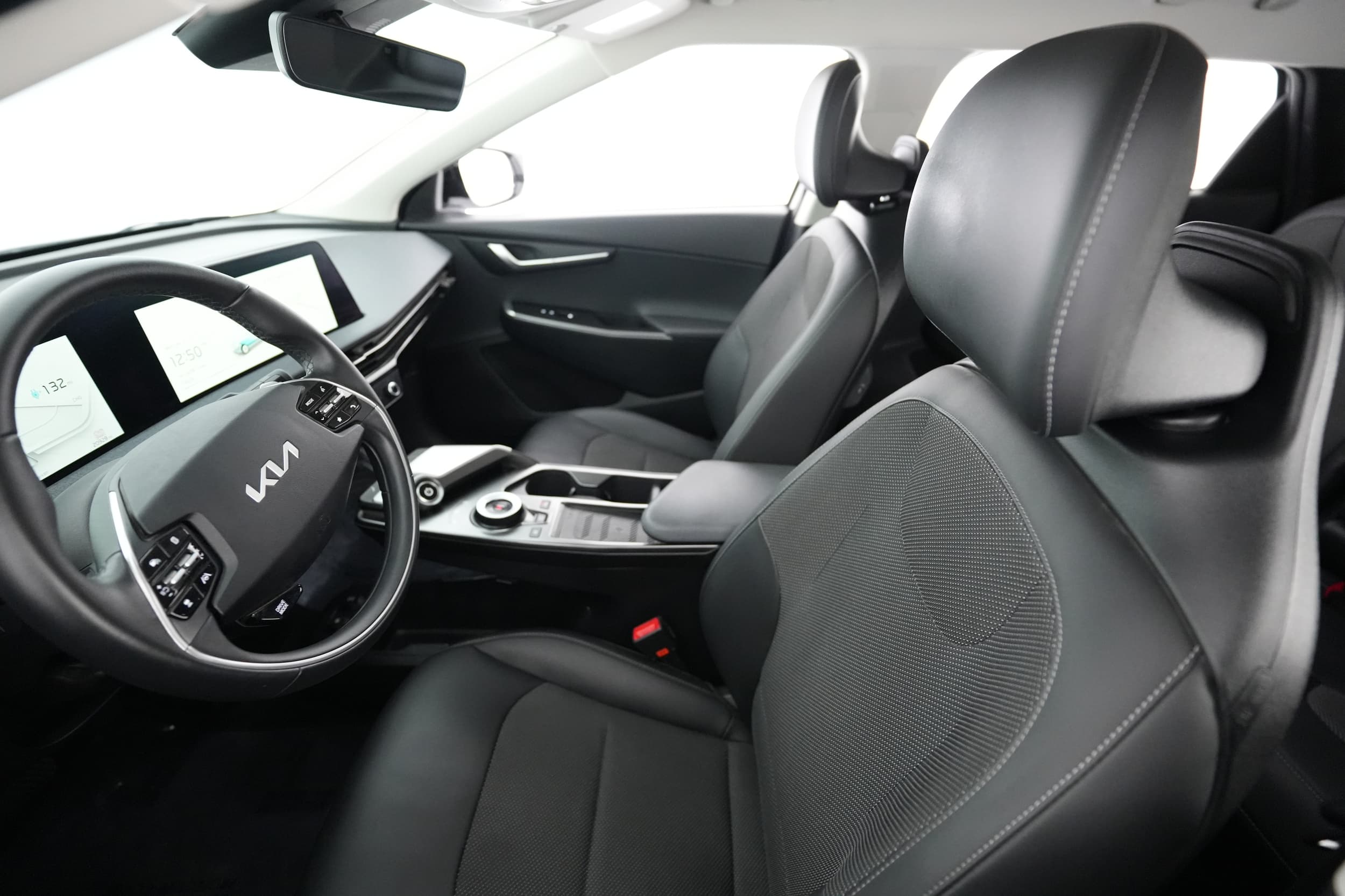 2024 Kia EV6 interior